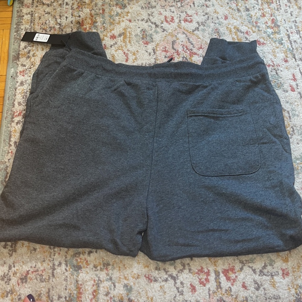 🔘 Gray Fleece Drawstring Joggers 🔘 - Picture 6 of 9